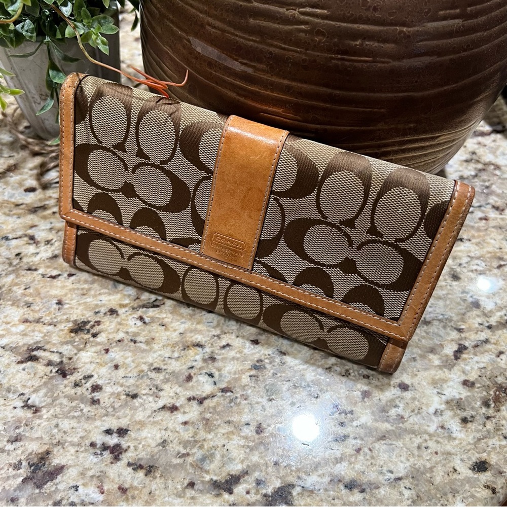 Coach Trifold Signature CC canvas Snap Front Tan Brown Leather Wallet